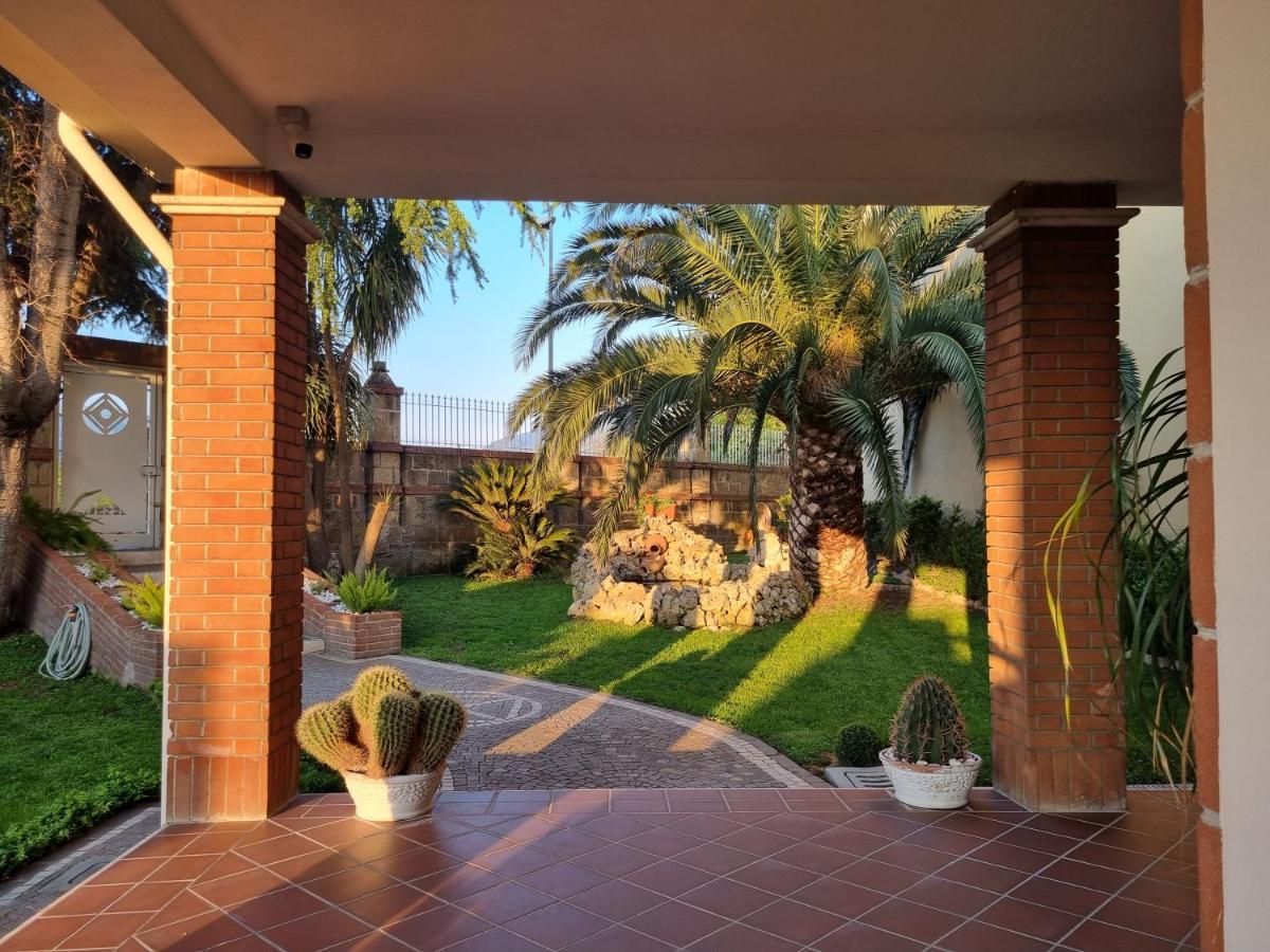 Villa Sweery Santa Maria a Vico Экстерьер фото